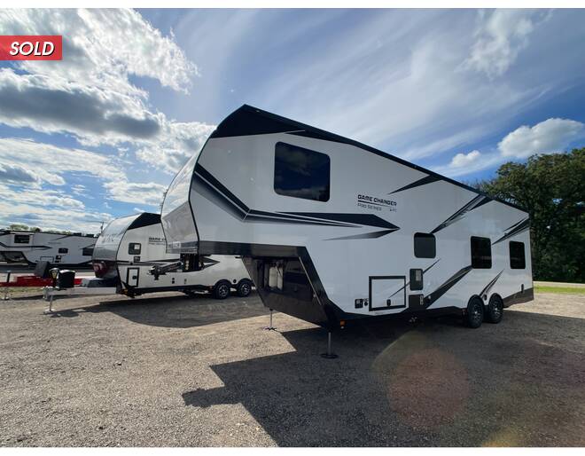2022 ATC Game Changer PRO Series Toy Hauler 3619 Fifth Wheel at Camperland RV STOCK# 227852 Photo 11