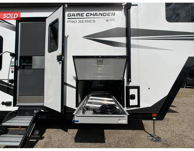 2022 ATC Game Changer PRO Series Toy Hauler 3619 Fifth Wheel at Camperland RV STOCK# 227852 Photo 5