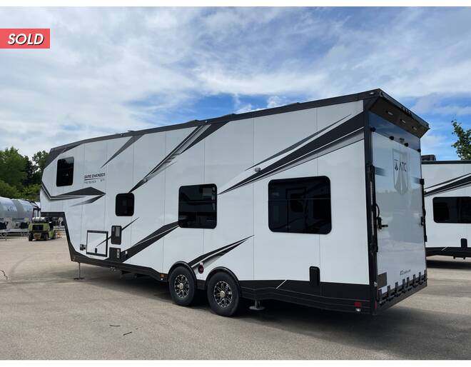 2022 ATC Game Changer PRO Series Toy Hauler 3619 Fifth Wheel at Camperland RV STOCK# 227831 Photo 7