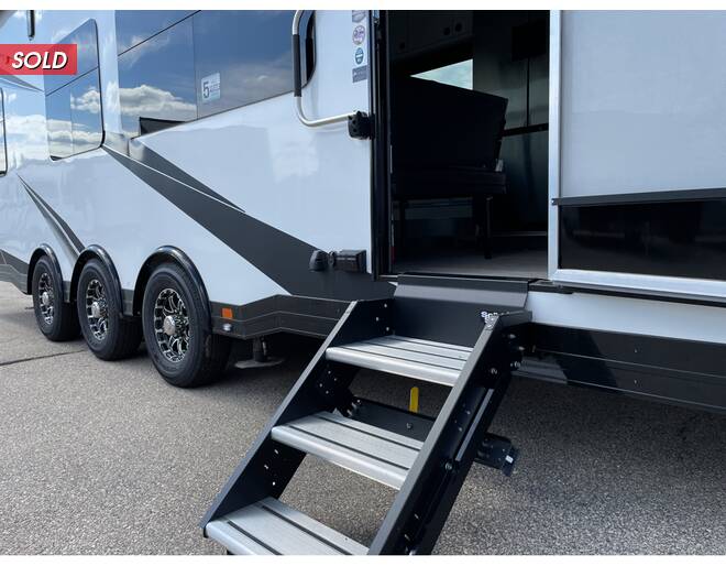 2022 ATC Game Changer PRO Series 4023 Fifth Wheel at Camperland RV STOCK# 227846 Photo 3
