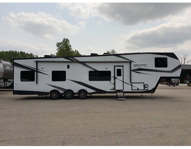 2021 ATC Game Changer PRO Series 4528 Fifth Wheel at Camperland RV STOCK# U222461 Exterior Photo