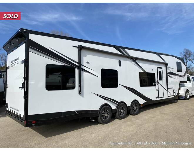 2022 ATC Game Changer PRO Series Toy Hauler 4528 Fifth Wheel at Camperland RV STOCK# 222461 Photo 9